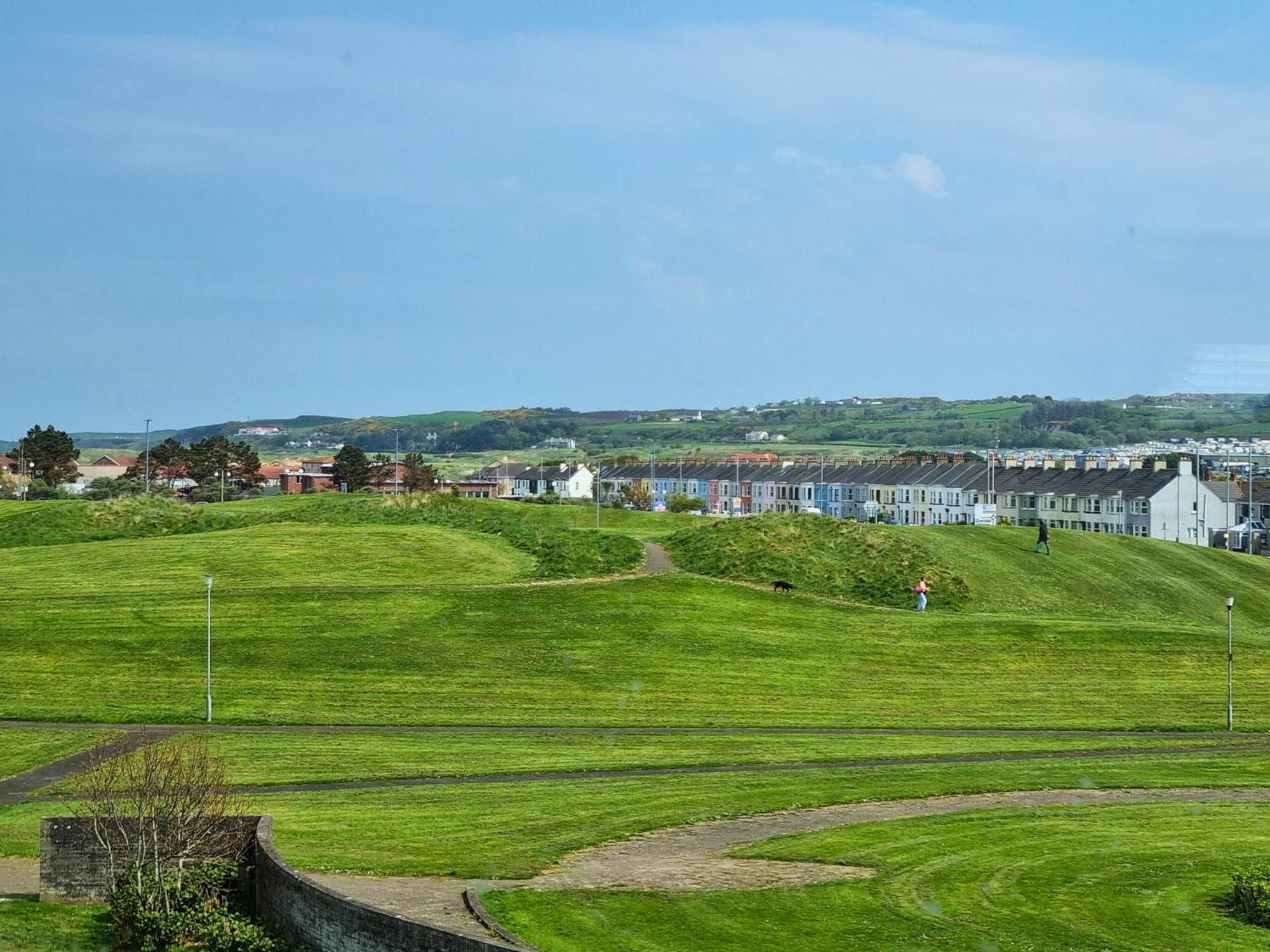 5 Dunluce Park - Portrush By The Sea Apartment Exterior photo