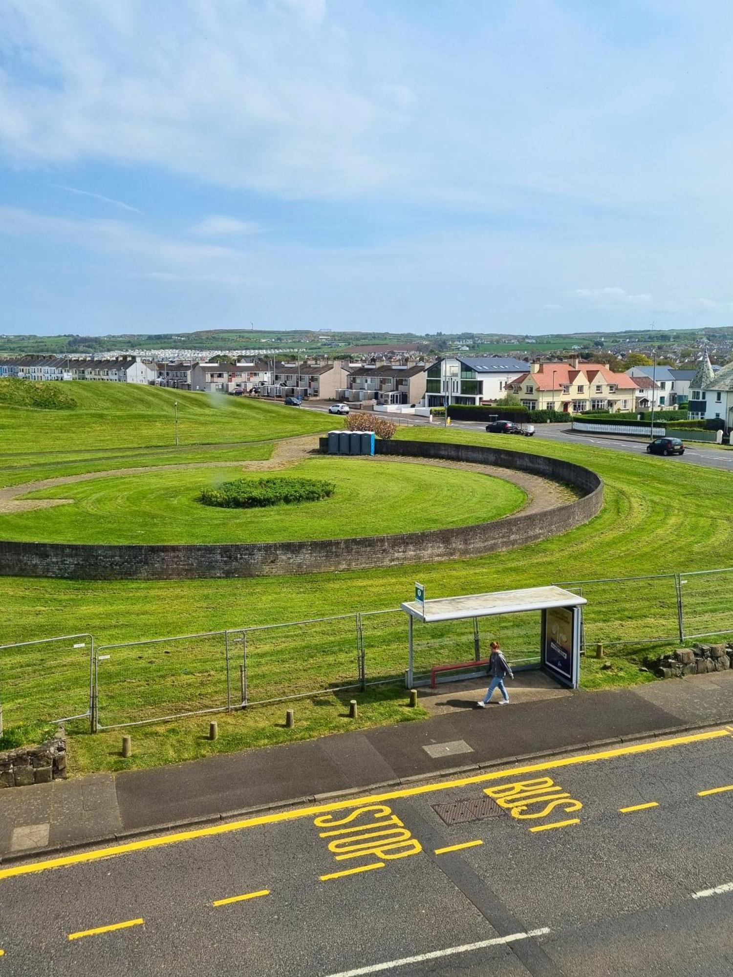 5 Dunluce Park - Portrush By The Sea Apartment Exterior photo