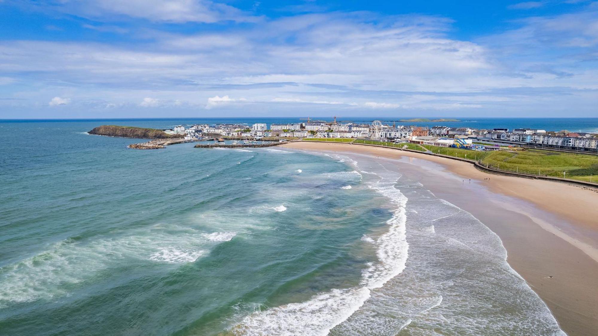 5 Dunluce Park - Portrush By The Sea Apartment Exterior photo